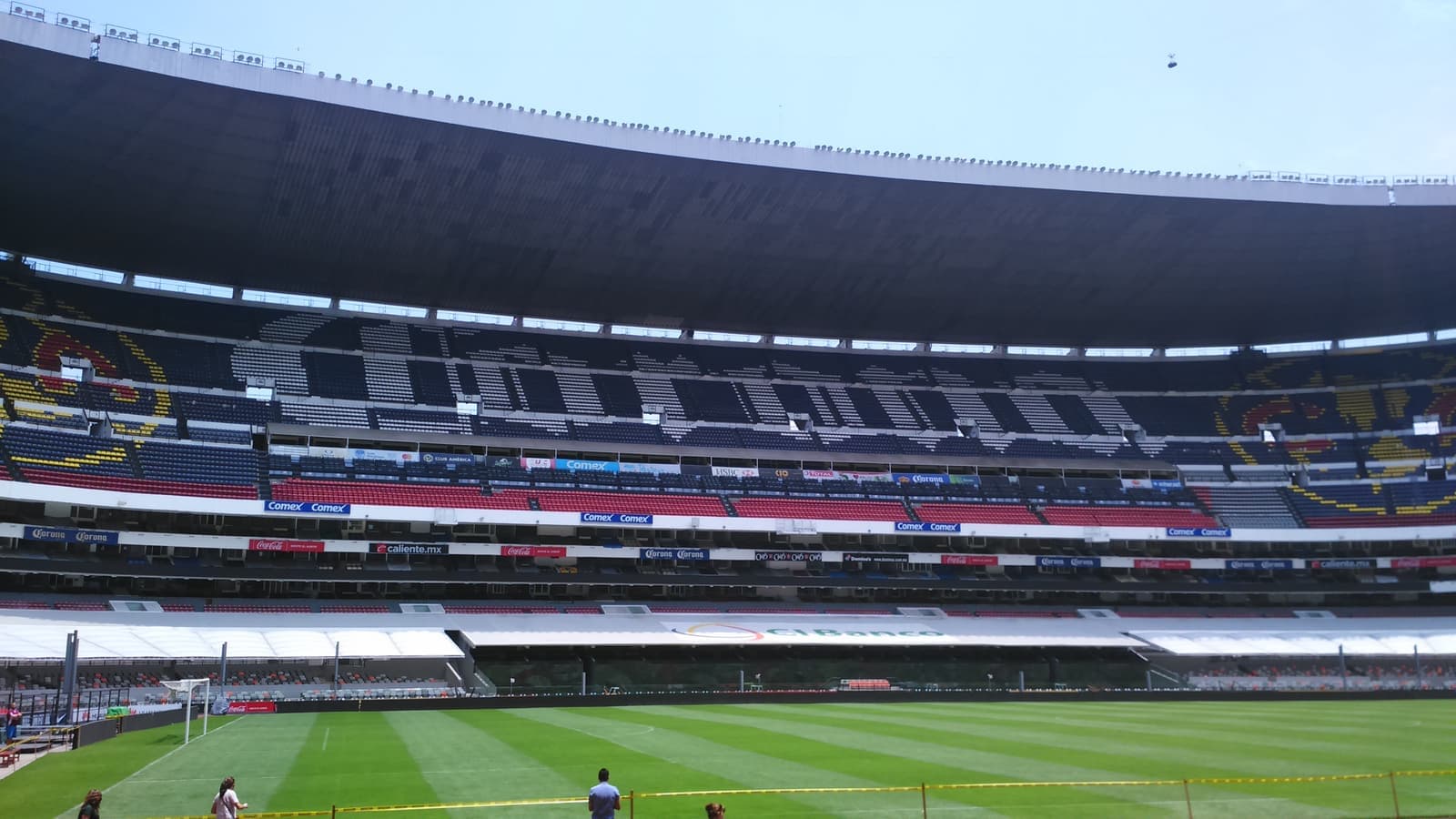 Mexico 2-0 South Africa: Quiñones and Jiménez Launch the World Cup Amid Three Red Cards