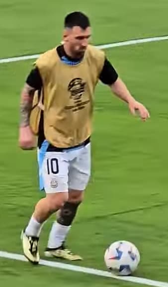 Messi Returns From Injury to Score as Argentina Beat Iceland in Final Warm-Up